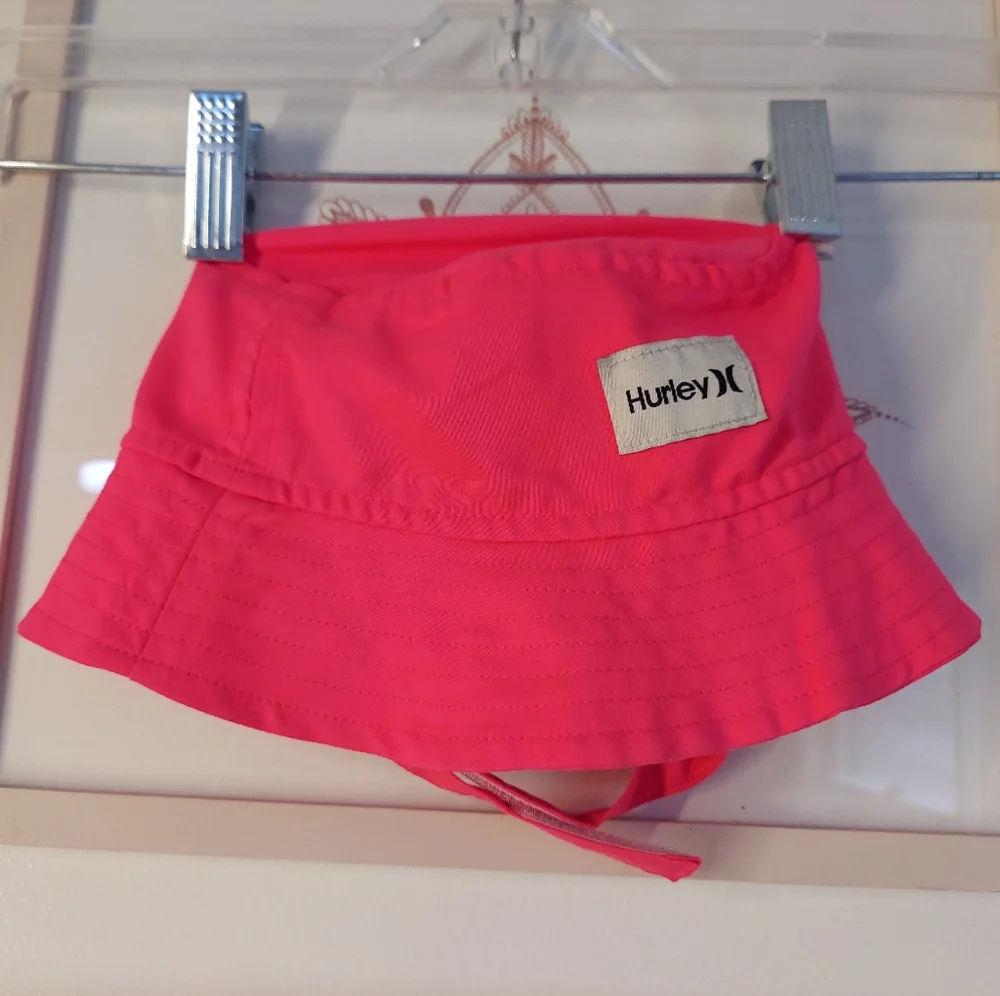 🎁 10/$25 - Hurley 24 months hot pink hat